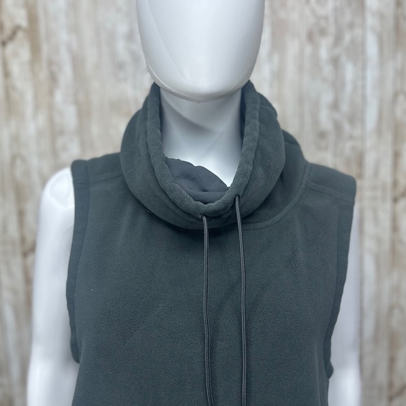 NoBull Fleece Cowl Neck Sleeveless Pullover [1900] - Picture 2 of 8
